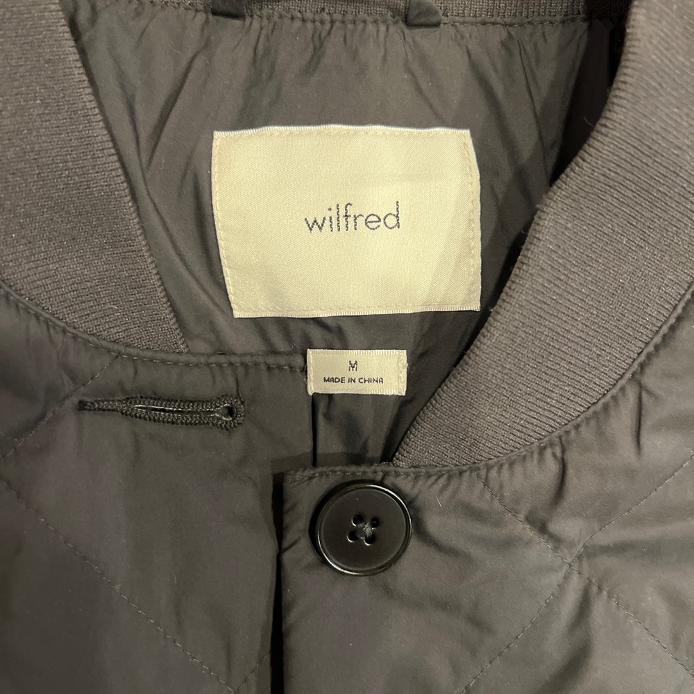 Aritzia Wilfred Black pimaloft Quilted Jacket - Picture 3 of 4